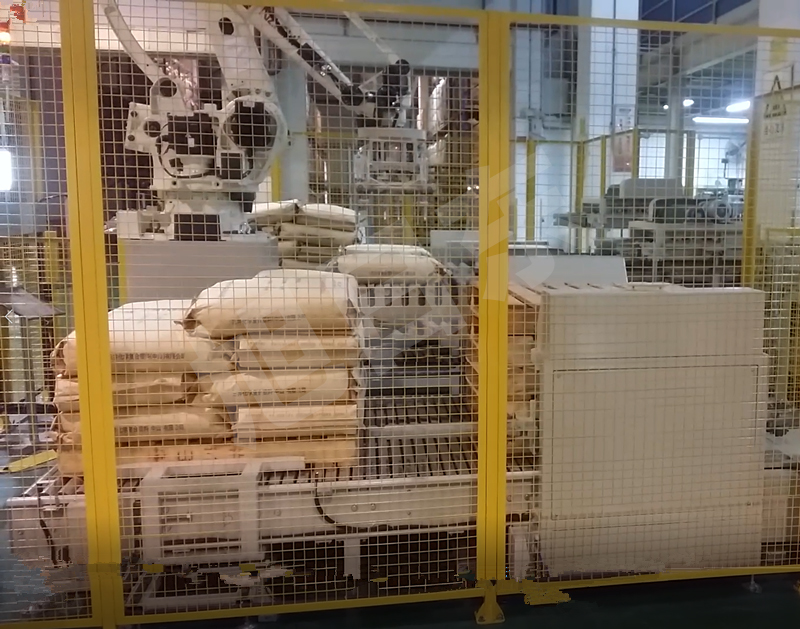 化工原料機器人碼垛+棧板自動分離配送